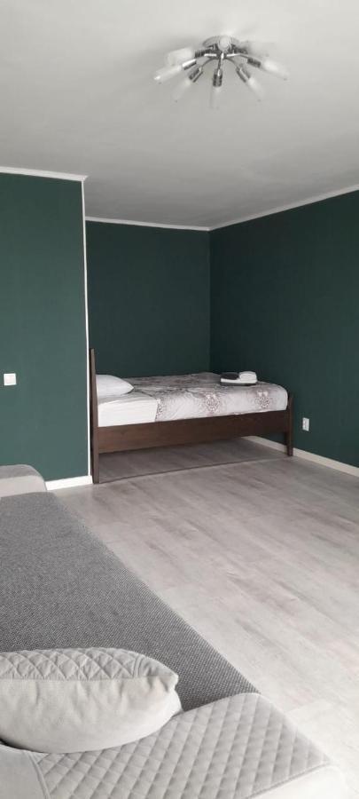 Изумруд Apartment Uralsk Exterior photo